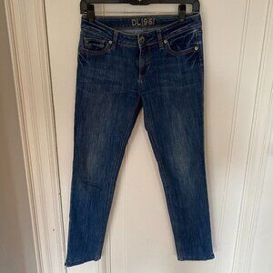 DL1961 Medium Wash Jeans